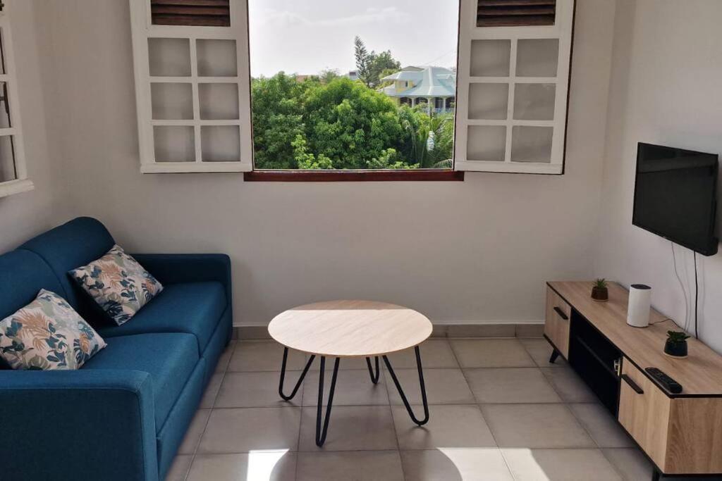 Joli T2 En Bas De Villa Vue Jardin Et Mer Vieux-Habitants Εξωτερικό φωτογραφία